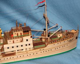 модель парохода Белоостров 10