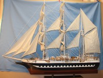 Ремонт и реставрация моделей кораблей. Сувенирный барк 1.