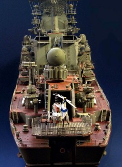 Ракетный крейсер Москва Модель ручной работы  8